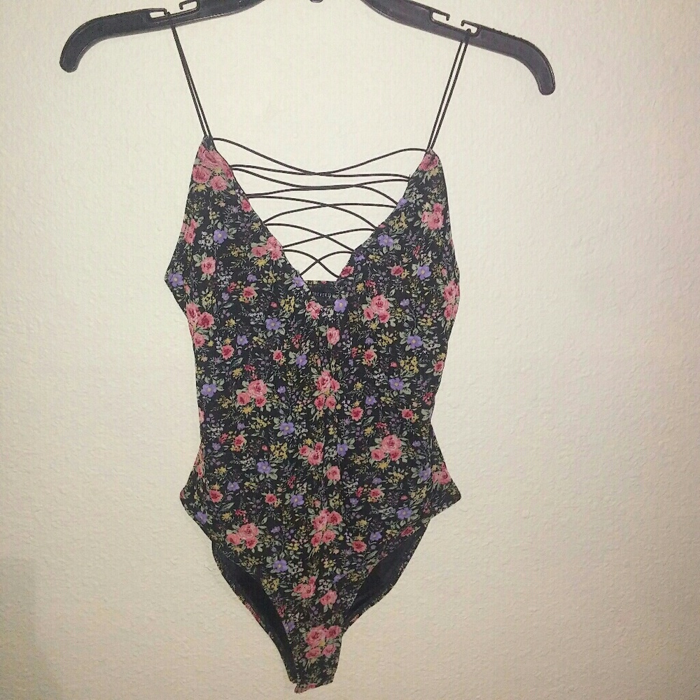 NWT f21 bodysuit